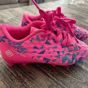 Girls Soccer Cleats. Size 12.